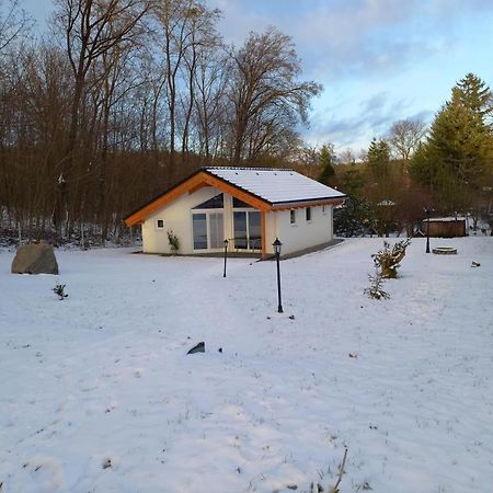 Neu! Ferienhaus Am See Protzel Exterior foto